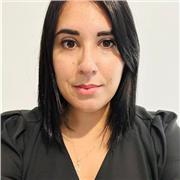 Sono Alessandra, laureata in psicologia clinica e attualmente frequento il corso di specializzazione su sostegno per la secondaria di II GRADO. Sono a vostra disposizione per aiuto compiti.